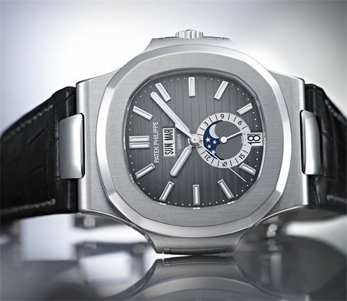 Nautilus acciaio fase lunare valijoux 7750 - immagine 5